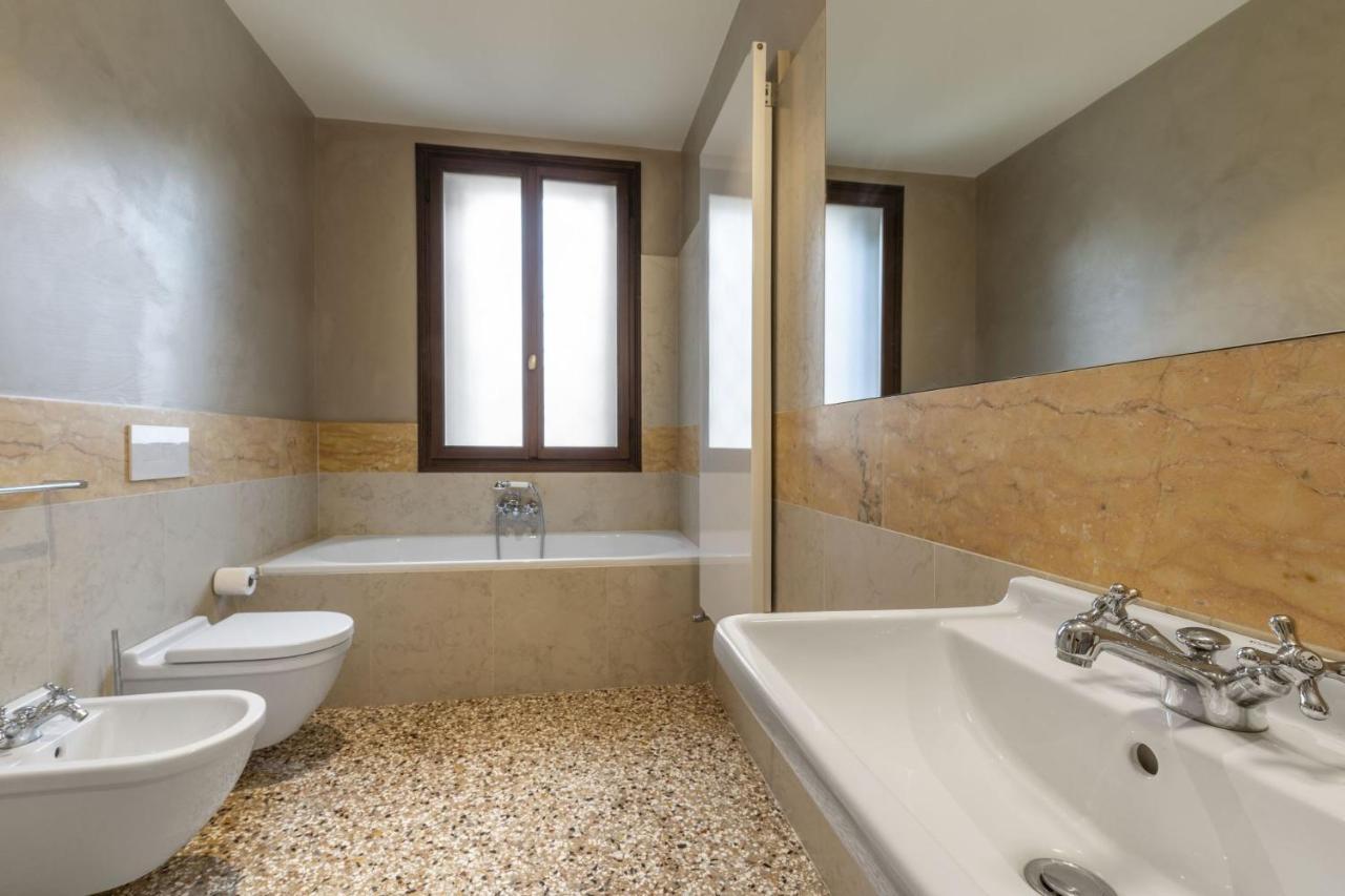 Portego Del Drapier Venesia Bagian luar foto